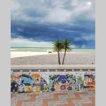 A Pochi Passi Dal Mare